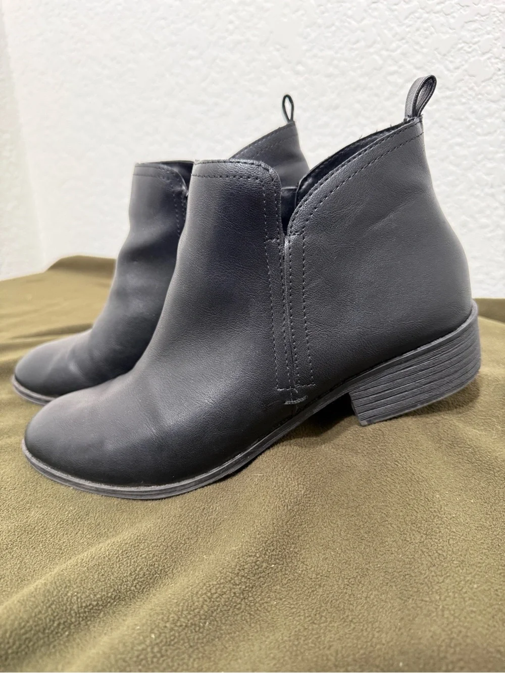 Black Women's Ankle Boots - Sleek Zip Chelsea Style